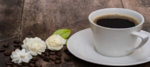 गर्म चाय-कॉफी से जल गई है जीभ? तुरंत राहत पाने के लिए अपनाएं ये 5 जादुई घरेलू उपाय!