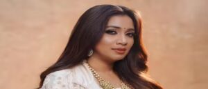 अरिजीत सिंह के बाद अब श्रेया घोषाल भी छोड़ेंगी गाना? इंटरव्यू में दिया ब्रेक लेने का बड़ा संकेत