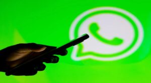 सावधान! मार्केट में आया नकली WhatsApp; एक गलती और आपका पूरा फोन हो जाएगा हैक, मेटा ने दी चेतावनी