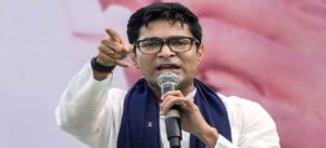 ममता की १० प्रतिज्ञाएं: अभिषेक ने बांकुड़ा में किया वादा— ६ महीने में मिलेगा वृद्धावस्था भत्ता और पक्का घर!