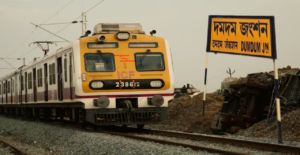 सियालदह डिवीजन के यात्रियों के लिए बुरी खबर! दमदम में मेगा ब्लॉक के कारण १२ लोकल ट्रेनें रद्द