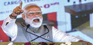 हल्दिया में गरजे पीएम मोदी! बंद कारखानों के लिए ममता सरकार को ठहराया जिम्मेदार, युवाओं को दी नौकरियों की ‘गारंटी’