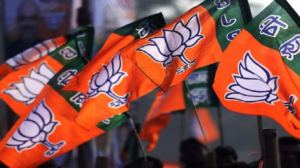 ऋषड़ा में अंबेडकर मूर्ति पर जड़ा ताला! बीजेपी प्रत्याशी को माला पहनाने से रोका, बढ़ा तनाव