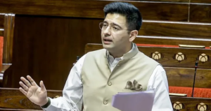 केजरीवाल से आर-पार! राज्यसभा पद से हटाए जाने पर भड़के राघव चड्ढा, बोले- ‘मेरा गला घोंटा जा रहा है’